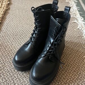 Black Combat Boots, Steve Madden vegan leather chunky sole, size nine